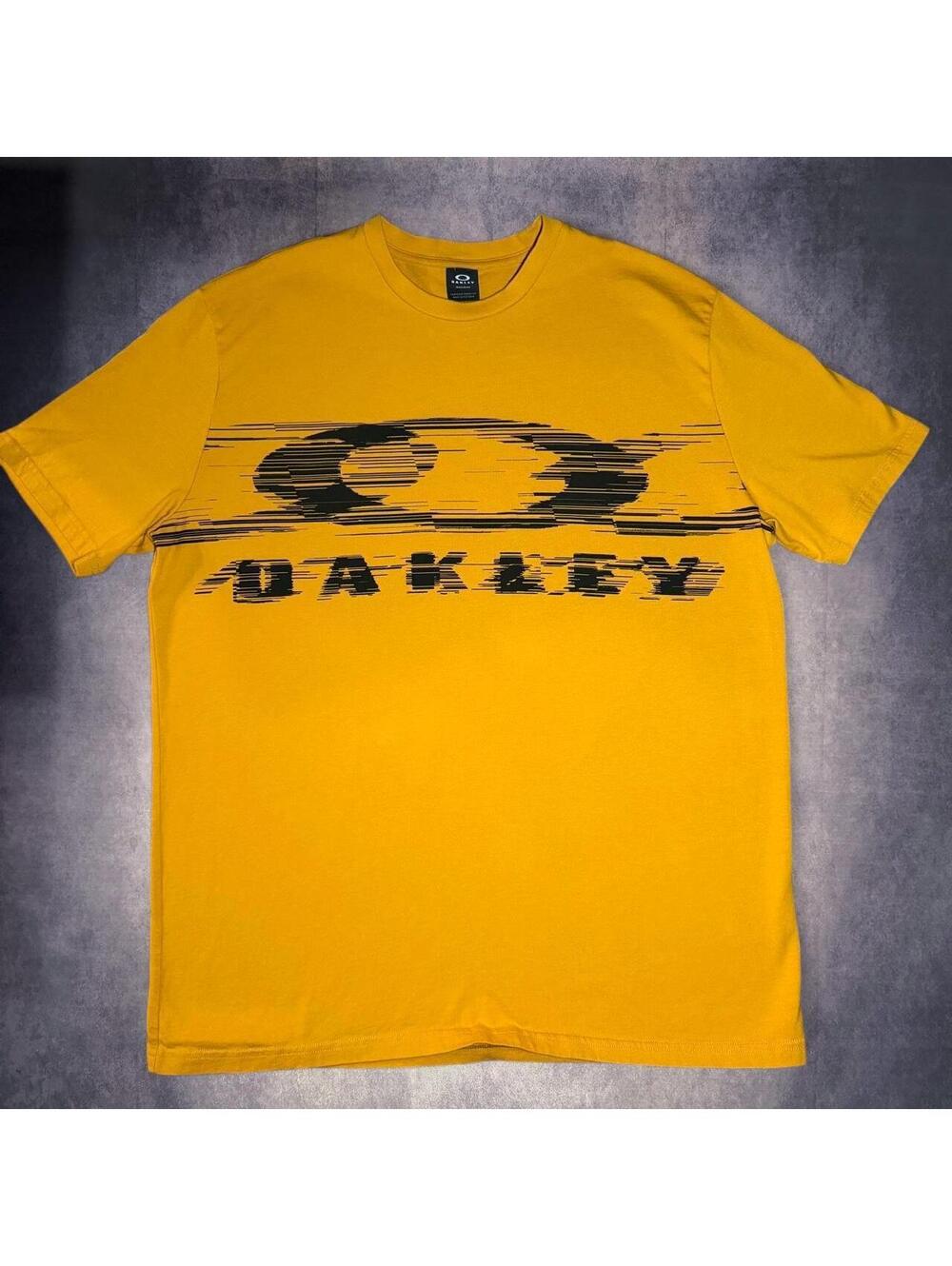 Vintage y2k grail Oakley Graphic T-shirt
